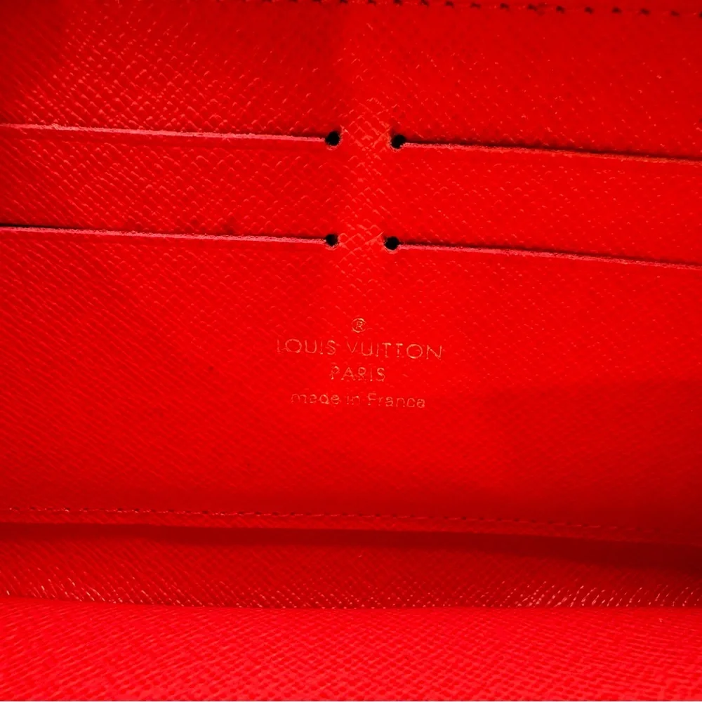 Rare Louis Vuitton Limited Edition Monogram Logo Totem Zippy Continental Wallet